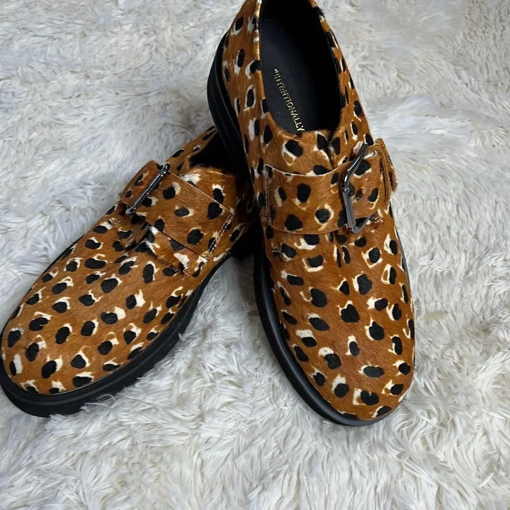 Intentionally Blank Reece Shoes Tan Cheetah - Picture 9 of 9